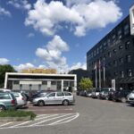 28.05.2020 Sandomierz. Parking przed starostwem i marketem przy ulicy Mickiewicza / Grażyna Szlęzak-Wójcik / Radio Kielce