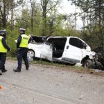 05.05.2020. Samsonów-Ciągłe. Wypadek kursowego busa / Jarosław Kubalski / Radio Kielce