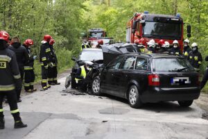 12.05.2020 Wypadek koło Brzechowa, gmina Daleszyce / Jarosław Kubalski / Radio Kielce