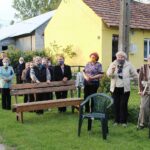 18.05.2020. Podgaje. Litania loretańska oraz Apel Maryjny przy figurce Matki Bożej Niepokalanie Poczętej / Marta Gajda / Radio Kielce