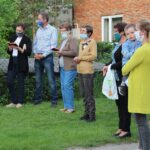 18.05.2020. Podgaje. Litania loretańska oraz Apel Maryjny przy figurce Matki Bożej Niepokalanie Poczętej / Marta Gajda / Radio Kielce