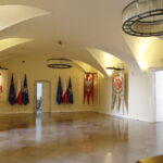 30.04.2019 Warszawa. Pałac Prezydencki. Sala Chorągwiana, gdzie znajdują się repliki polskich chorągwi z różnych okresów historycznych, a także kopie Konstytucji 3 Maja i Konstytucji dla Europy Wojciecha Jastrzębowskiego z 1831 / Jarosław Kubalski / Radio Kielce