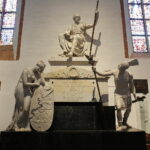 30.04.2019 Warszawa. Bazylika Archikatedralna p.w. Męczeństwa św. Jana Chrzciciela. Pomnik ku czci marszałka Sejmu Czteroletniego i prezesa Senatu Księstwa Warszawskiego Stanisława Małachowskiego / Jarosław Kubalski / Radio Kielce