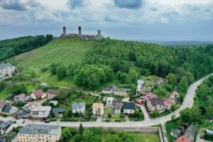 15.05.2020 Chęciny. Widok na miasto / Jarosław Kubalski / Radio Kielce