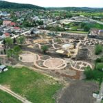 19.05.2020 Chęciny. Park. Budowa parku miejskiego / Jarosław Kubalski / Radio Kielce