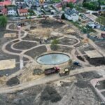 19.05.2020 Chęciny. Park. Budowa parku miejskiego / Jarosław Kubalski / Radio Kielce
