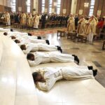 30.05.2020 Kielce. Kościół św. Józefa Robotnika. Święcenia kapłańskie / Jarosław Kubalski / Radio Kielce