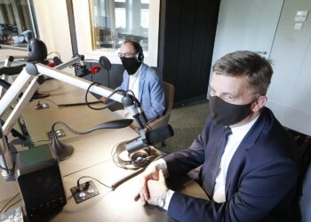 04.05.2020 Radio Kielce. Punkty Widzenia. Dr Dariusz Saletra i przewodniczący sejmiku Andrzej Pruś / Jarosław Kubalski / Radio Kielce