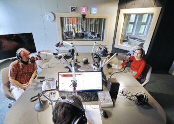 11.05.2020 Radio Kielce. Punkty Widzenia. Dr Magdalena Piłat-Borcuch - socjolog i Dariusz Saletra - chirurg / Jarosław Kubalski / Radio Kielce