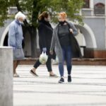 13.05.2020 Kielce. Koronawirus. Ludzie i maseczki / Jarosław Kubalski / Radio Kielce