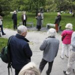 22.05.2020 Kielce. Aleja Sław. Ławeczki fotografika Pawła Pierścińskiego - odsłonięcie / Jarosław Kubalski / Radio Kielce