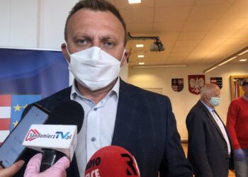 Marcin Piwnik starosta sandomierski / Grażyna Szlęzak-Wójcik / Radio Kielce