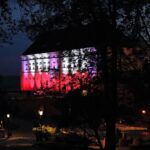 03.05.2020. Sandomierz. Zamek Królewski w "biało-czerwonych" barwach / Marek Banaczek / Muzeum Okręgowe w Sandomierzu