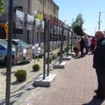 Ćmielów. Wystawa starych fotografii z okazji 515-lecia nadania praw miejskich / Emilia Sitarska / Radio Kielce