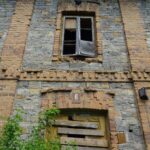 19.05.2020. Ostrowiec Św. Budynek przy ulicy Osadowej, w którym powstaną mieszkania socjalne / Emilia Sitarska / Radio Kielce