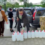 Ostrowiec Św. Przekazanie płynów do dezynfekcji do Domu Ulgi w Cierpieniu imienia św. Jana Pawła II / Emilia Sitarska / Radio Kielce