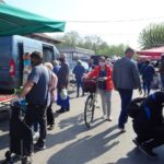 02.05.2020. Ostrowiec Świętokrzyski. Targowisko miejskie w czasie pandemii / Emilia Sitarska / Radio Kielce