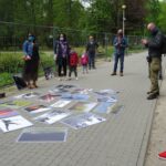 18.05.2020. Ostrowiec Św. Wystawa fotografii Fotoklubu MCK w Parku Miejskim im. Józefa Piłsudskiego / Emilia Sitarska / Radio Kielce