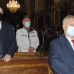 03.05.2020. Sandomierz.  Obchody rocznicy uchwalenia Konstytucji 3 Maja. Na zdjęciu (od lewej): Marek Kwitek - poseł PiS i Krzysztof Szatan - radny miesjki / Grażyna Szlęzak-Wójcik / Radio Kielce