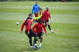 07.05.2020 Kielce. Trening piłkarzy Korony Kielce / Wiktor Taszłow / Radio Kielce