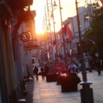 09.05.2020 Kielce. Zachód słońca nad ulicą Sienkiewicza / Wiktor Taszlow / Radio Kielce