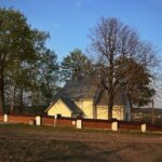 01.05.2020. Kostomłoty. Kaplica Przemienienia Pańskiego. Góra Świętego Jana. Kamieniołom Mogiłki / Wiktor Taszłow / Radio Kielce