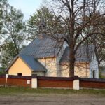 01.05.2020. Kostomłoty. Kaplica Przemienienia Pańskiego. Góra Świętego Jana. Kamieniołom Mogiłki / Wiktor Taszłow / Radio Kielce