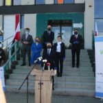 11.05.2020. WFOŚiGW. Konferencja. Na zdjęciu (od lewej): Krzysztof Słoń - senator, Anna Krupka - wiceminister sportu, Grzegorz Socha - wiceprezes WFOŚiGW w Kielcach, Ryszard Gliwiński - prezes WFOŚiGW w Kielcach, Agata Wojtyszek - poseł, Andrzej Kryj - poseł / Wiktor Taszłow / Radio Kielce