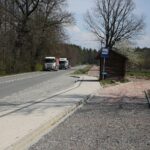 30.04.2020. Świętokrzyski Park Narodowy. Budowa ścieżki rowerowej Święta Katarzyna - Podgórze / Wiktor Taszłow / Radio Kielce