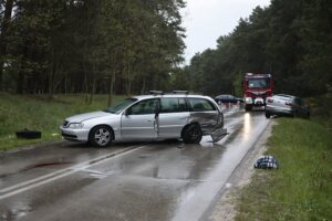 11.05.2020. Cedzyna. Wypadek / Wiktor Taszłow / Radio Kielce