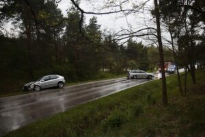 11.05.2020. Cedzyna. Wypadek / Wiktor Taszłow / Radio Kielce