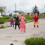 12.05.2020. Kielce. Wolontariusze Fundacji „Dr Clown” odwiedzili pielęgniarki / Wiktor Taszłow / Radio Kielce