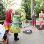 12.05.2020. Kielce. Wolontariusze Fundacji „Dr Clown” odwiedzili pielęgniarki / Wiktor Taszłow / Radio Kielce