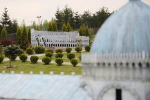 15.05.2020. Krajno. Park miniatur / Wiktor Taszłow / Radio Kielce