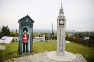 15.05.2020. Krajno. Park miniatur / Wiktor Taszłow / Radio Kielce