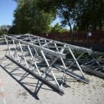 21.05.2020 Kielce. Osiedle Sieje. Wymiana słupów wysokiego napięcia / Wiktor Taszłow / Radio Kielce