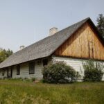 23.05.2020. Tokarnia. Pierwsi goście w skansenie / Wiktor Taszłow / Radio Kielce