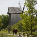 23.05.2020. Tokarnia. Pierwsi goście w skansenie / Wiktor Taszłow / Radio Kielce