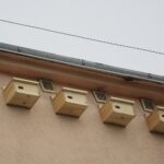 23.05.2020. Kielce. Osiedle Bocianek. Budki lęgowe dla jerzyków / Wiktor Taszłow / Radio Kielce