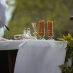 24.05.2020. Tokarnia. Msza święta przed zabytkowym kościołem z Rogowa / Wiktor Taszłow / Radio Kielce