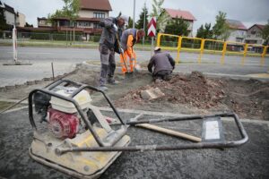 25.05.2020 Kielce. Budowa ścieżki rowerowej przy ulicy Warszawskiej / Wiktor Taszłow / Radio Kielce