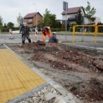 25.05.2020 Kielce. Budowa ścieżki rowerowej przy ulicy Warszawskiej / Wiktor Taszłow / Radio Kielce