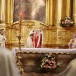 25.05.2020. Kielce. Msza św. w Bazylice Katedralnej. Na zdjęciu: biskup Jan Piotrowski / Wiktor Taszłow / Radio Kielce