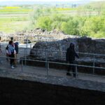 17.05.2020. Ujazd. Turyści na zamku Krzyżtopór w czasie epidemii / Emilia Sitarska / Radio Kielce