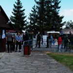 17.05.2020. Ujazd. Turyści na zamku Krzyżtopór w czasie epidemii / Emilia Sitarska / Radio Kielce