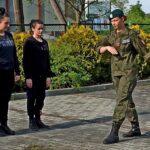 4.06.2020 Rytwiany. Strzelcy ćwiczą musztrę / Związek Strzelecki