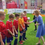 21.06.2020. Kielce. Turniej piłkarski „Piątki na Rynku Sport CK 2020”. Na zdjęciu (po prawej): Anna Krupka - wiceminister sportu / Maciej Makuła / Radio Kielce