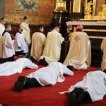 19.06.2020. Sandomierz. Bazylika katedralna. Święcenia kapłańskie / Grażyna-Szlęzak-Wójcik / Radio Kielce