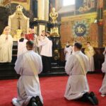 19.06.2020. Sandomierz. Bazylika katedralna. Święcenia kapłańskie / Grażyna-Szlęzak-Wójcik / Radio Kielce