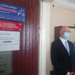 15.06.2020. Jędrzejów. Otwarcie filii biura poselskiego Piotra Wawrzyka. Na zdjęciu (od lewej): Piotr Wawrzyk - wiceminister spraw zagranicznych, Waldemar Bartosz - przewodniczący Zarządu Regionu Świętokrzyskiego NSZZ „Solidarność” / Ewa Pociejowska-Gawęda / Radio Kielce